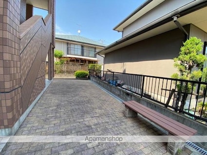 香川県高松市太田下町[2LDK/57.33m2]の共用部1