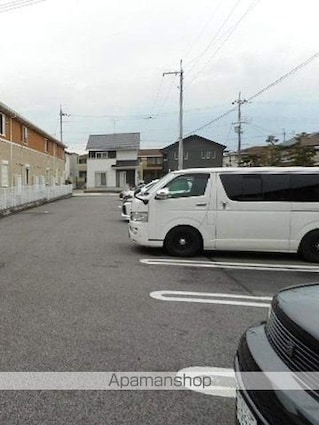 三雲Ｃ[1LDK/43.1m2]の駐車場1