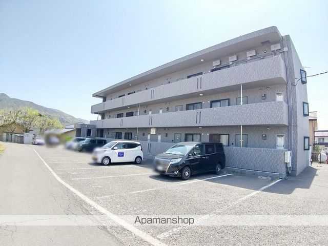 マンションシルクスクエアIIの外観写真