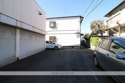 玉二ハイツ[1K/24.06m2]の駐車場2