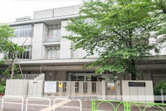 レジディア世田谷弦巻の周辺写真