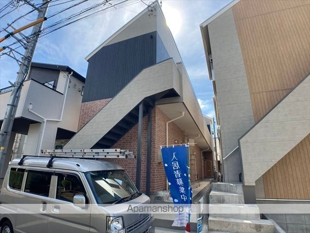 ブラウニーの玄関写真