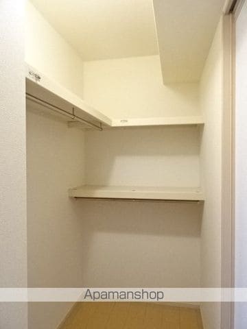 ラハナIの内装写真