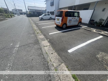 レストハイツ[2DK/38m2]の駐車場