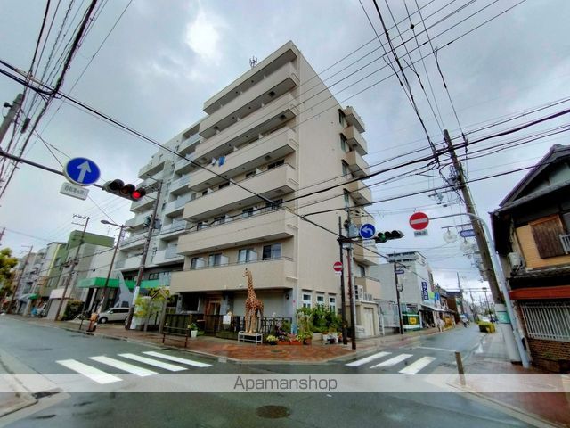 ロイヤルクイーンズパーク関目の外観写真