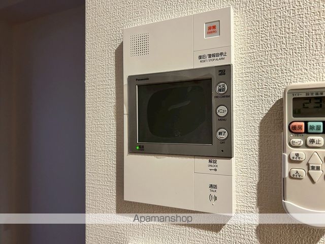 コンフォリア・リヴ淡路町一丁目の内装写真