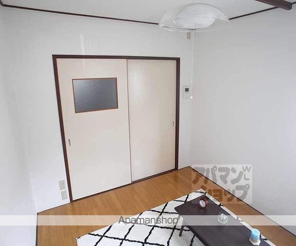二軒茶屋マンションの内装写真