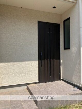 下井草戸建[4LDK/98.41m2]のエントランス