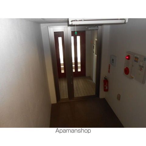 ドライエポック東野幌の玄関写真