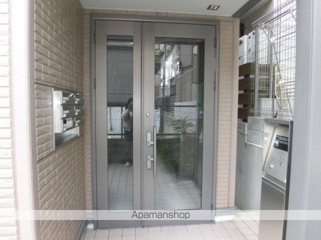 モナリエ六甲の玄関写真