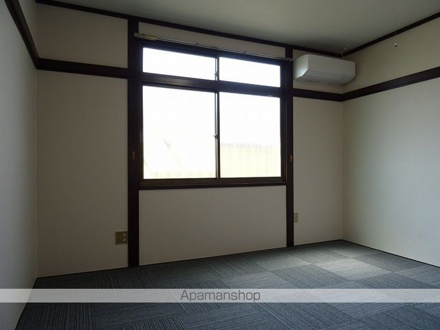 コーポ宮城野原B棟の内装写真