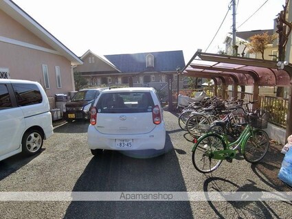 ハイツみどり[1K/19.44m2]の駐車場