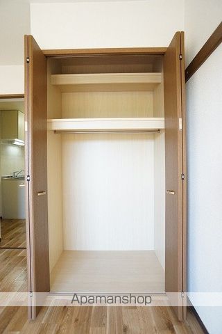 GRANDIRの内装写真