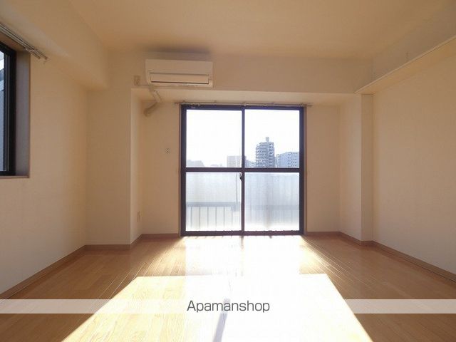 アベニュー山下の内装写真