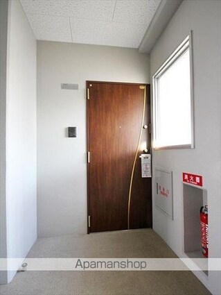 グラシアス萱町[1LDK/31.71m2]のエントランス