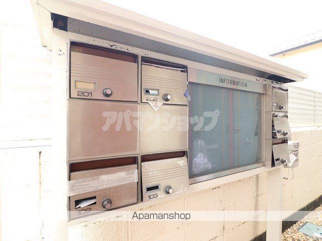 霞ヶ関パレスの玄関写真