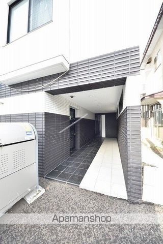 ディオグラシア北大前の玄関写真