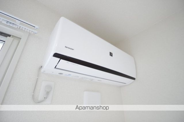クリスタ Bの内装写真