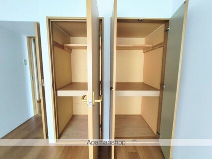 長野県長野市大字栗田[3LDK/80m2]の内装