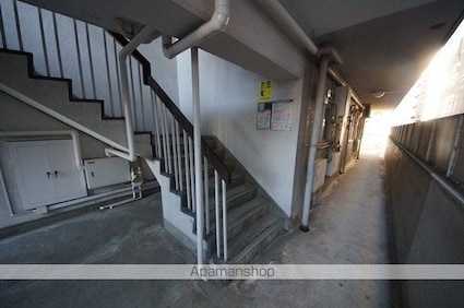 東京都新宿区四谷４丁目[2DK/42m2]の共用部2