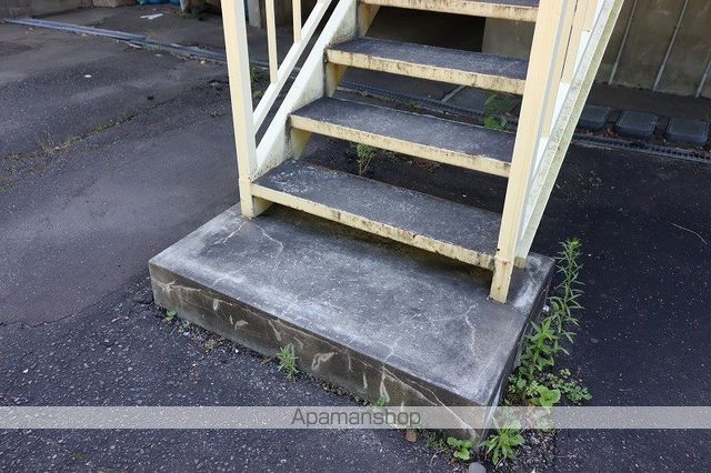 パレスラフォーレの玄関写真