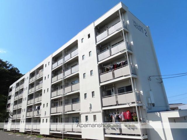 ビレッジハウス米田1号棟の玄関写真