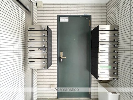 東京都世田谷区宮坂１丁目[1R/16.32m2]の共用部1