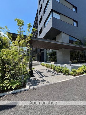 【新宿区百人町のマンションの写真】