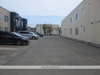 サンライズ　Ｂ棟[3LDK/67.64m2]の共用部2