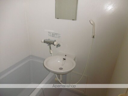 レオパレス中央西[1K/23.61m2]のバス