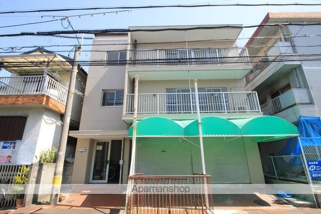 マンション本多の外観写真