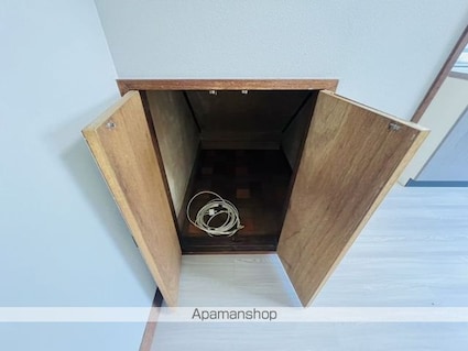 中道１丁目３２番貸家[2DK/54.6m2]の内装1