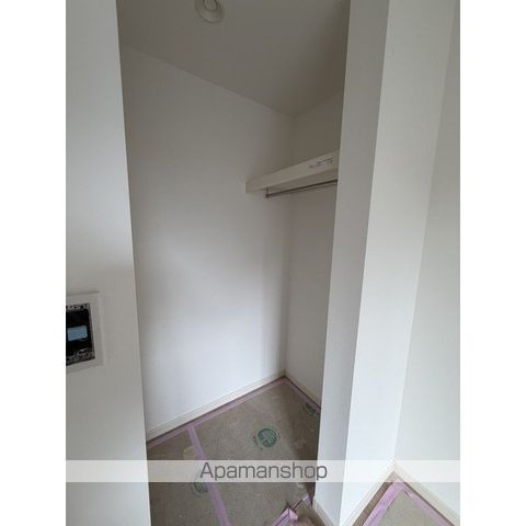 Rooms万代5の内装写真