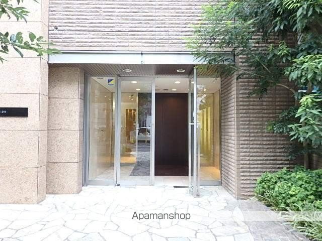 コンフォリア二番町の玄関写真