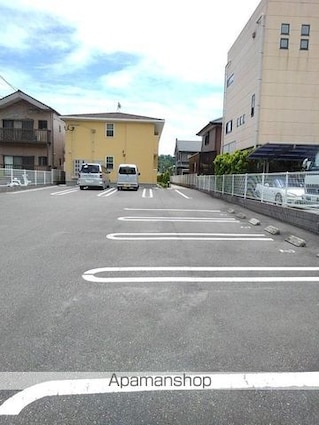 Ｈ・ＣＡＮＴＩＫ　Ⅳ[2DK/50.03m2]の駐車場