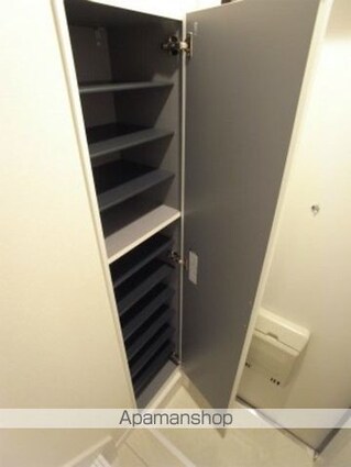 リブリ・宮坂[1K/23.09m2]の玄関