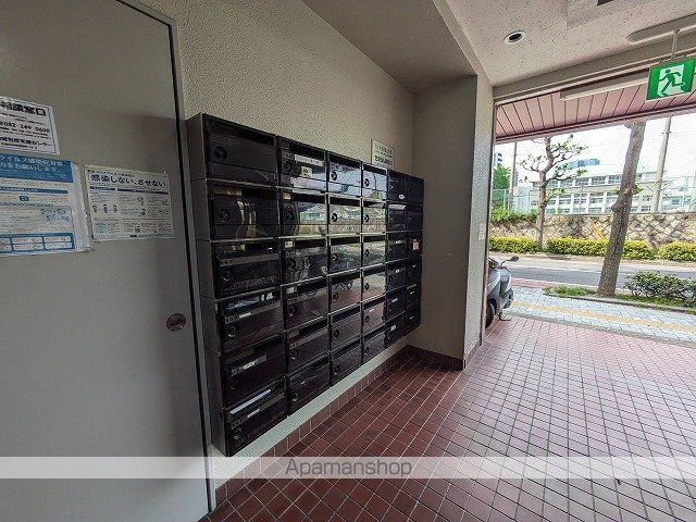 コーポ国泰寺の玄関写真