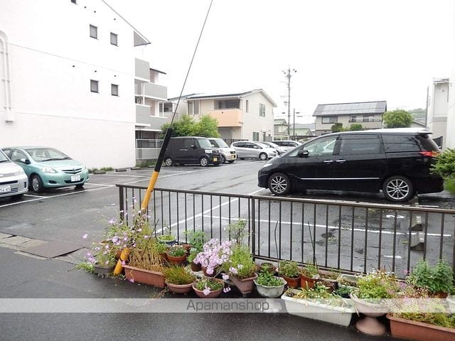 昭栄コーポラスの外観写真