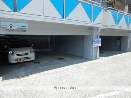 高知県高知市大津乙[1R/22m2]の駐車場1