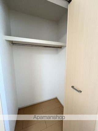 和歌山県和歌山市布引[1LDK/46.09m2]の収納