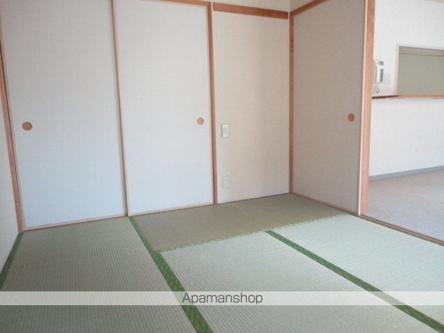 ラフィネ立川の内装写真