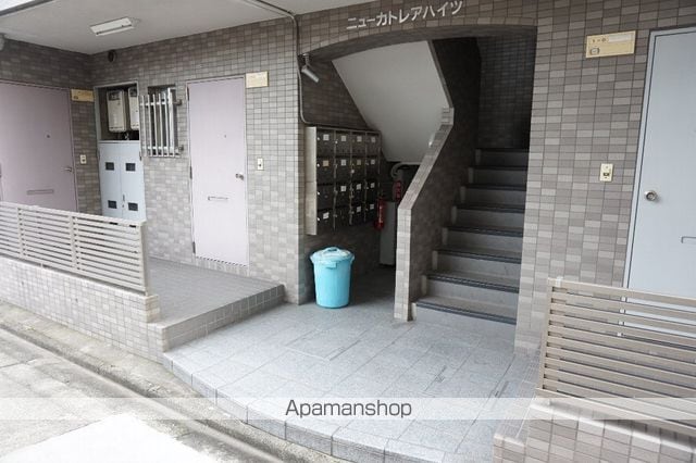 ニューカトレアハイツの玄関写真