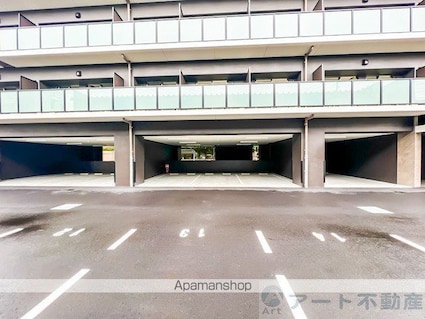 ＧＡＲＩＲＥＯ　１１７　ＴＥＲＲＡＣＥ[2LDK/45.94m2]の駐車場