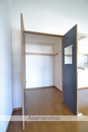 シティハイツ宇品[1R/37.35m2]の収納