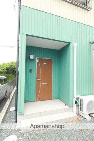 ライフスタイル榑林借家の外観写真