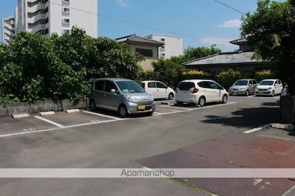 シーラカンス[1R/28.56m2]の駐車場