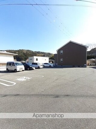 ハーベスト下上[2LDK/51.67m2]の駐車場