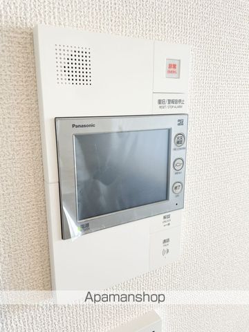 セレニテ江坂エクラの内装写真