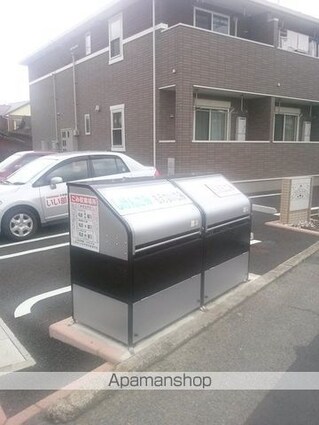 熊本県人吉市鬼木町[1R/32.94m2]の駐車場3