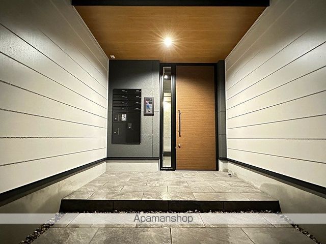 CASA LEGAREの玄関写真